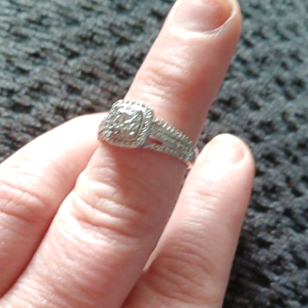 Diamond ring